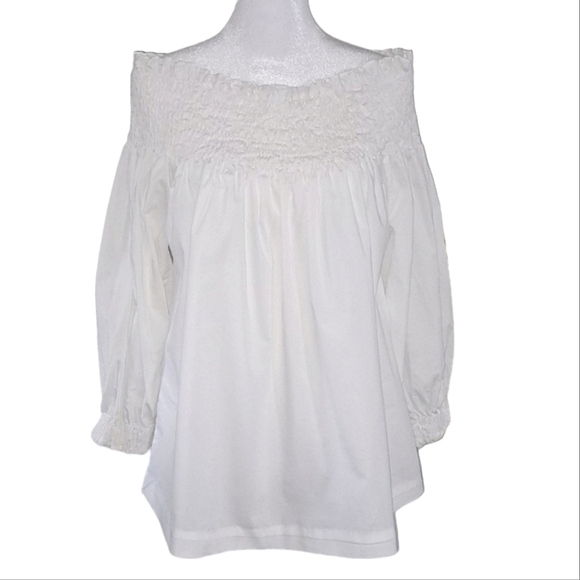 Tunique Women's White Blouse Smocked Neckline Size M/L - Picture 2 of 6